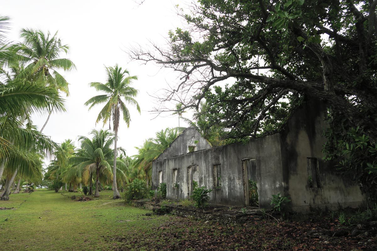 Tetamanu Village - Fakarava South - abandoned school