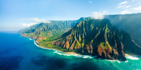 Na-Pali-Cliffs-Kauai-How-To-Choose-the-Right-Hawaiian-Island-for-Your-Vacation