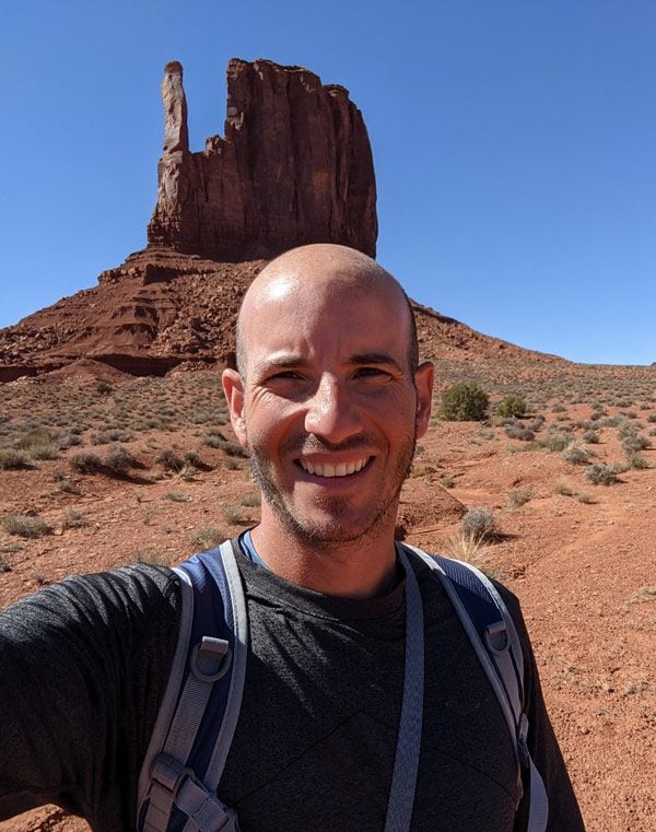 Avichai-Portrait-Monument-Valley