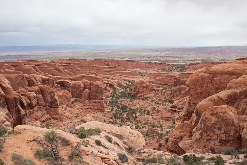 black arch overlook - devils garden trail - arches national park - utah