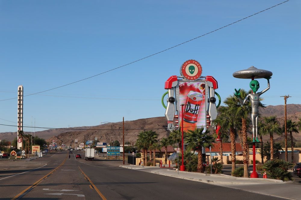 worlds tallest thermometer in baker california