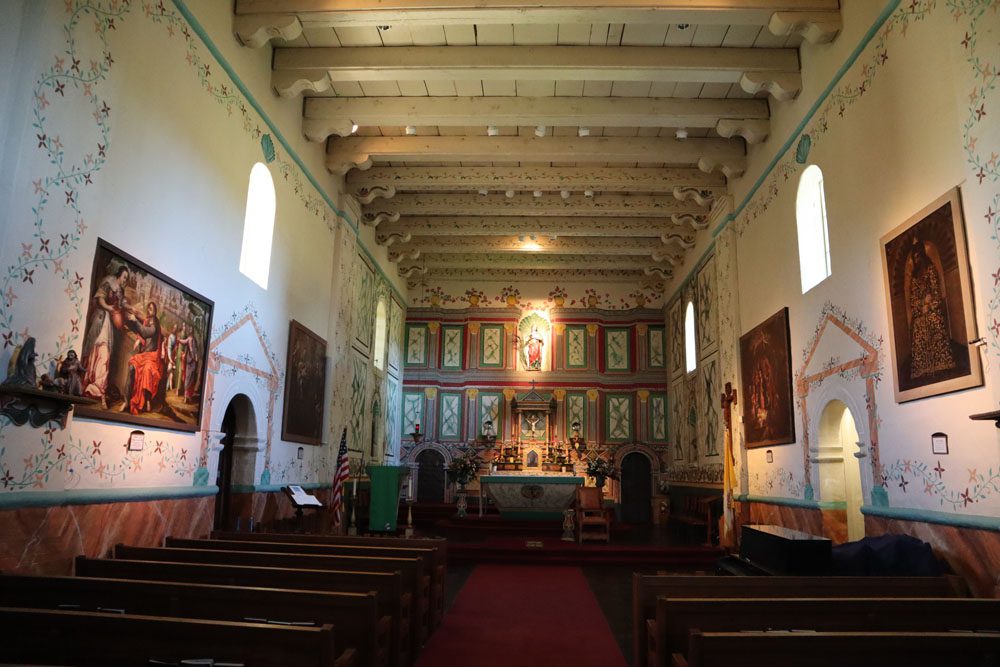 Mission Santa Inés, solvang - basilica interior
