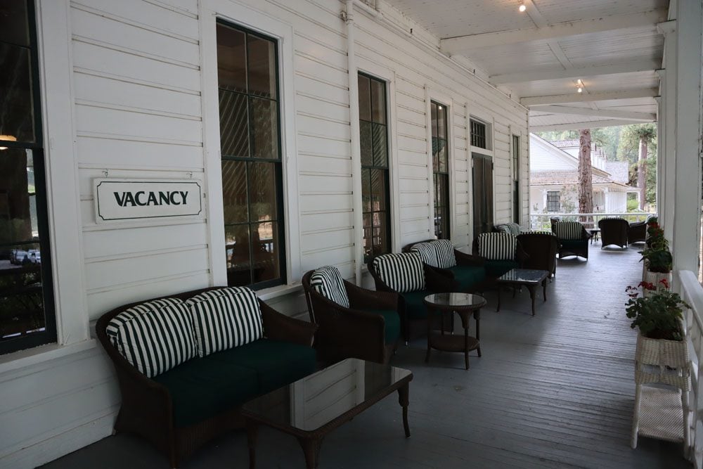 Wawona Hotel Yosemite - veranda