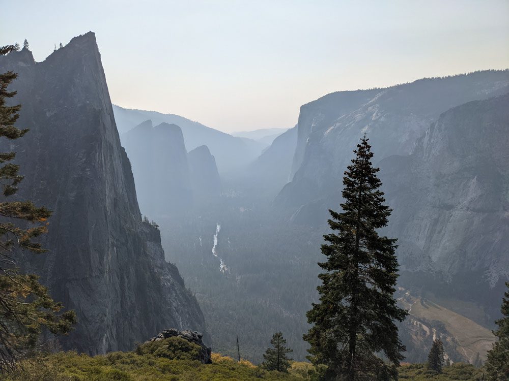 Yosemite Valley from Four Mile Trail