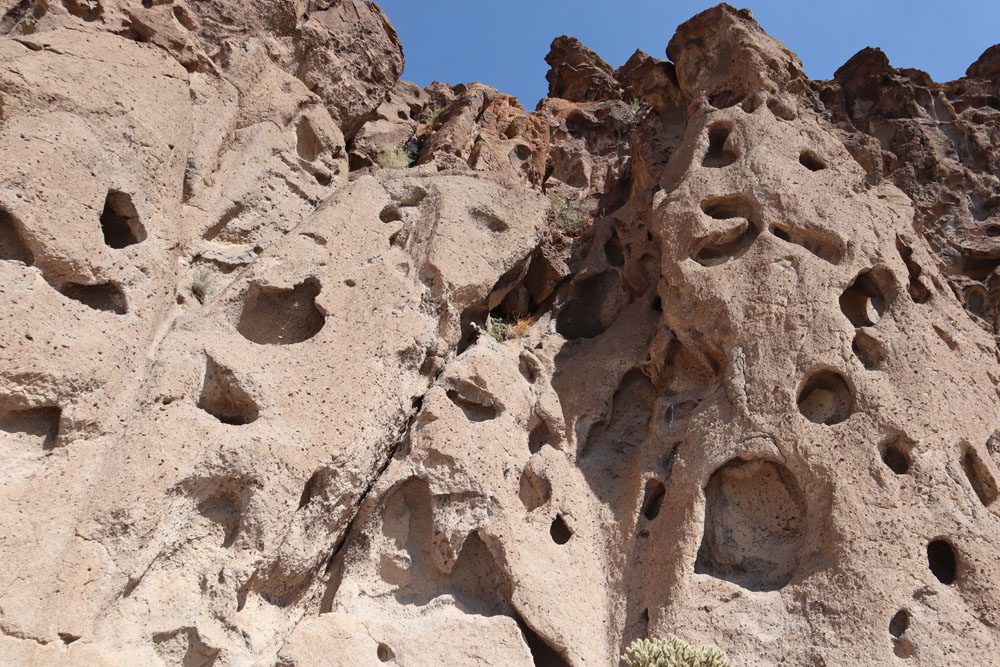 Hole in the wall cliff - Hole in the wall Mojave National Preserve