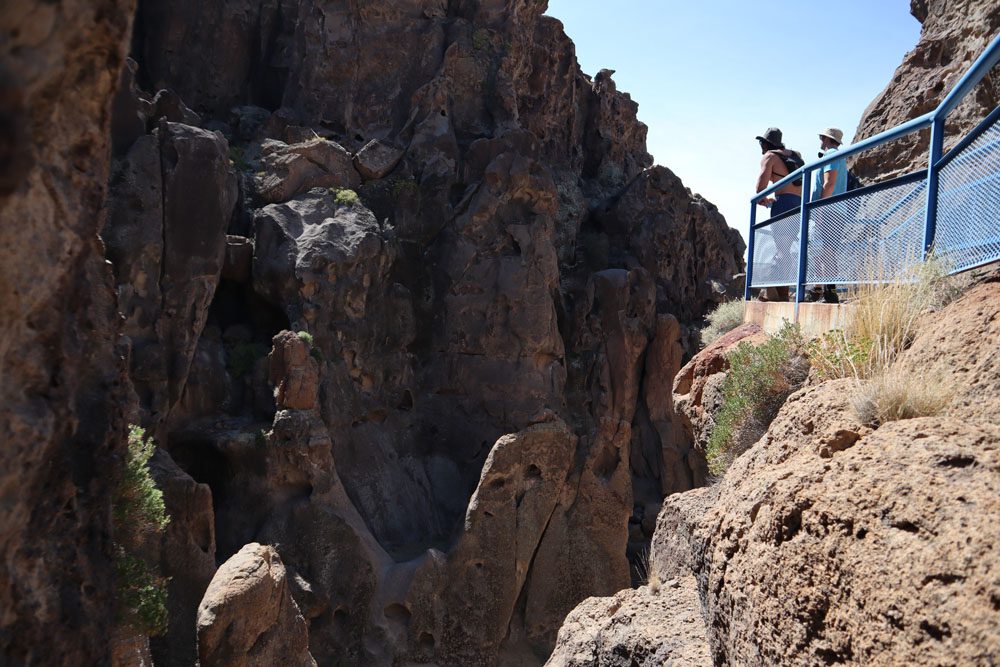 Hole in the wall viewpoint - Hole in the wall Mojave National Preserve