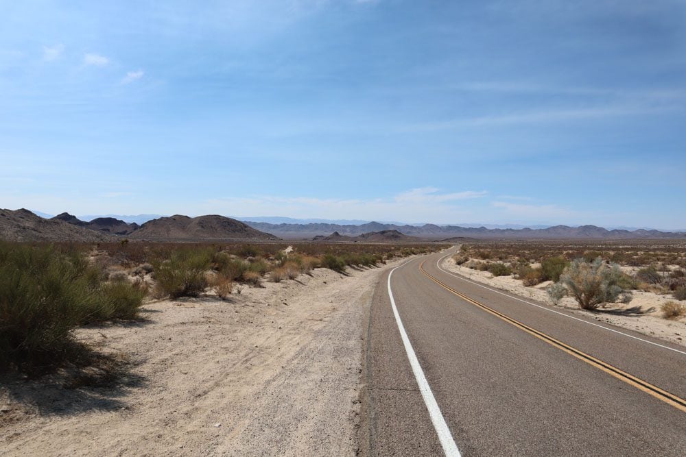 Road in mojave national preserve