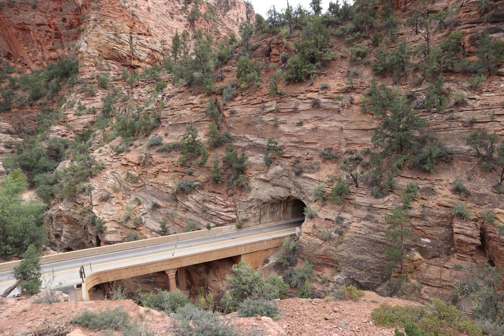 zion mount carmel tunnel from canyon overlook trail