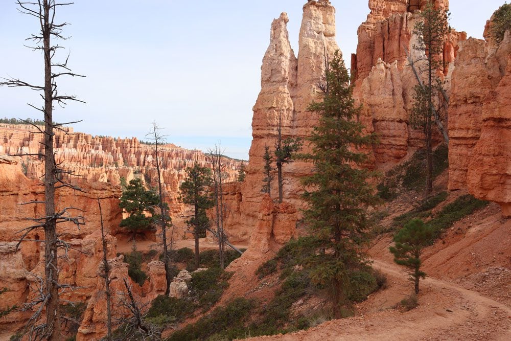 Hiking on Peekaboo Trail Bryce Canyon