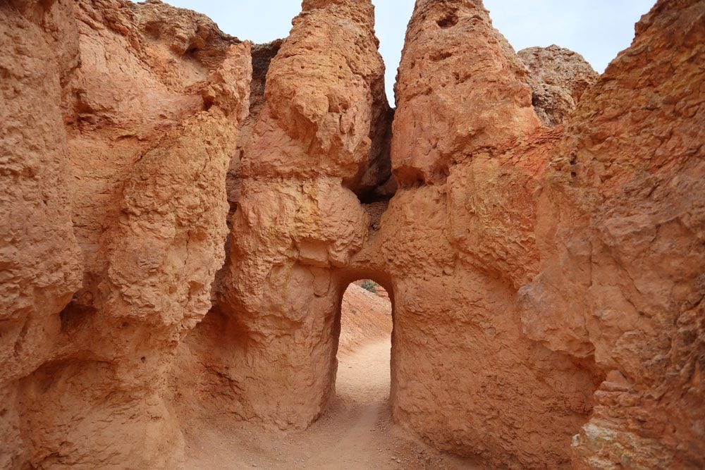 Hole in hoodoo on Queen’s Garden Trail Bryce Canyon