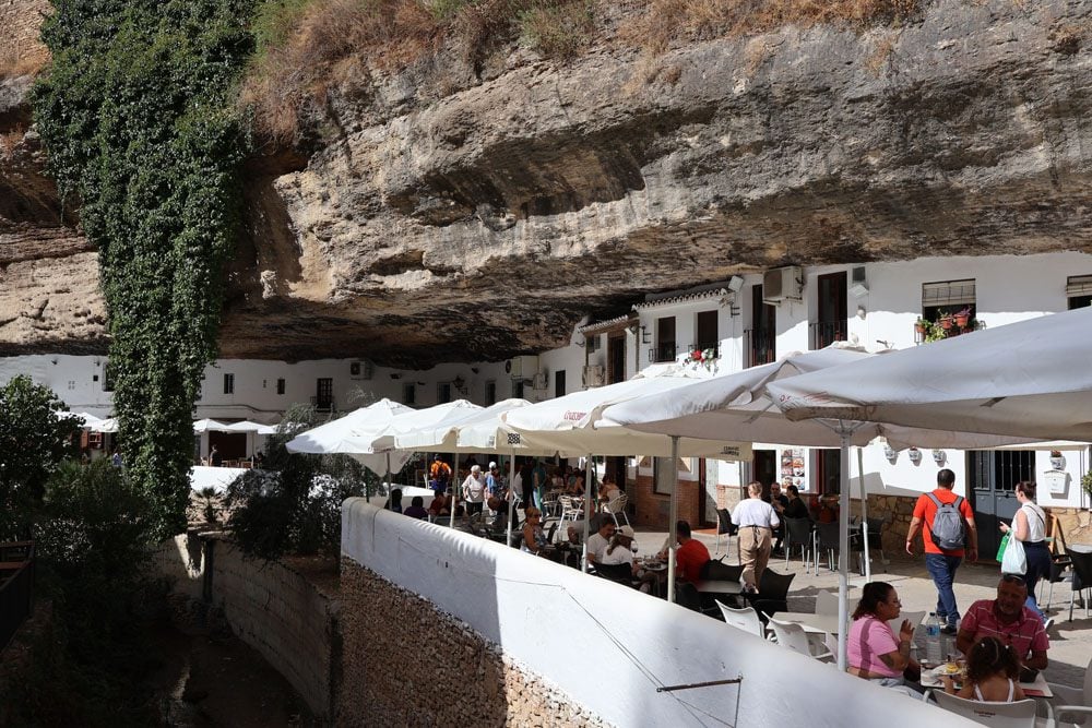 Calle Cuevas Del Sol - Setenil De Las Bodegas - Andalusia Southern Spain