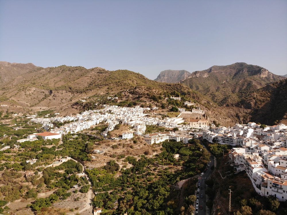 Frigiliana-white-hilltop-village-Andalusia-Southern-Spain