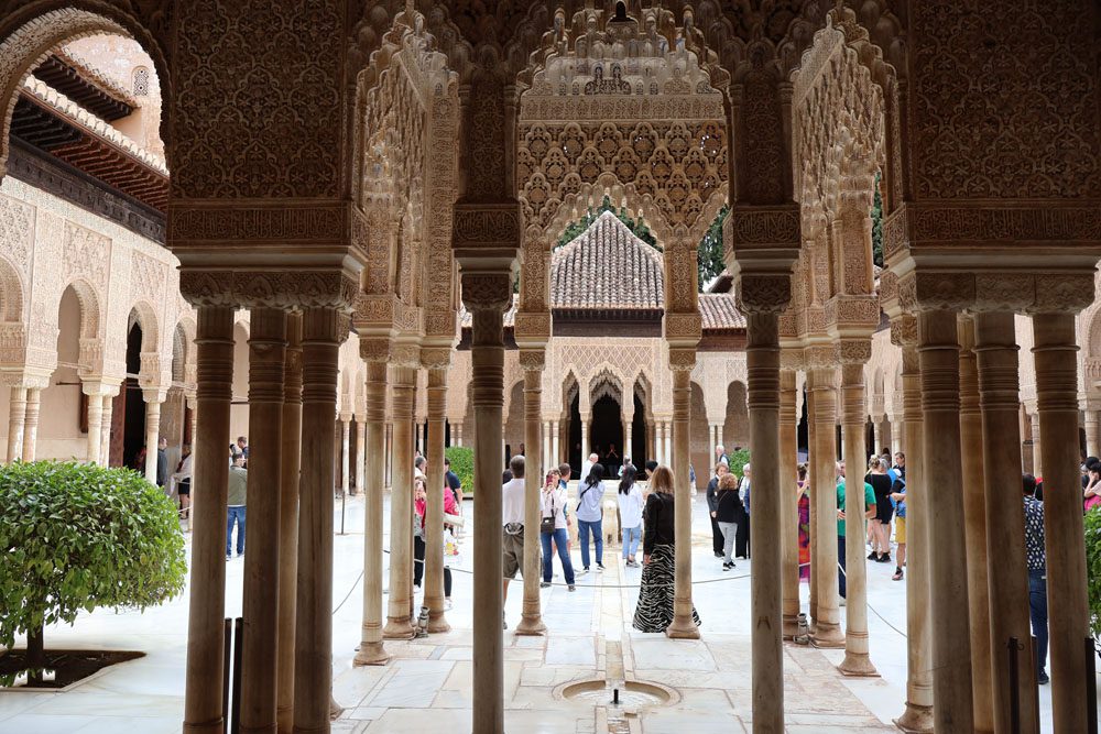 Patio de Los Leones - Alhambra - Granada - Andalusia Southern Spain
