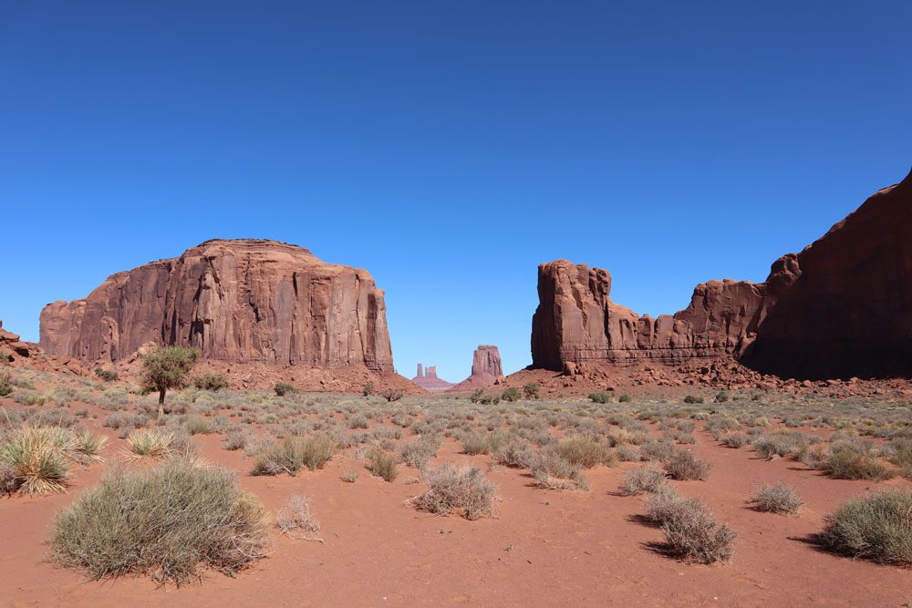 The Thumb - monument valley scenic viewpoint