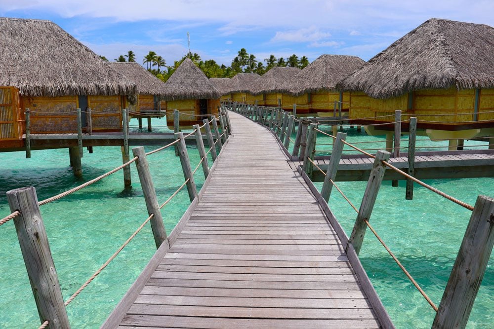 overwater bungalows at le tahaa resort in French Polynesia