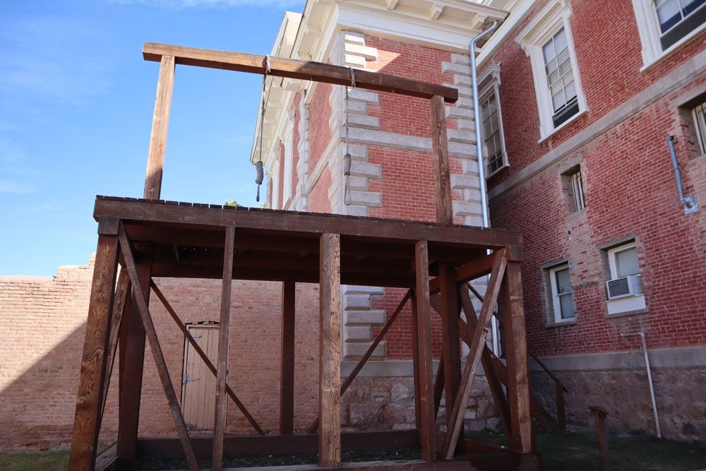 Tombstone Courthouse - hanging rope