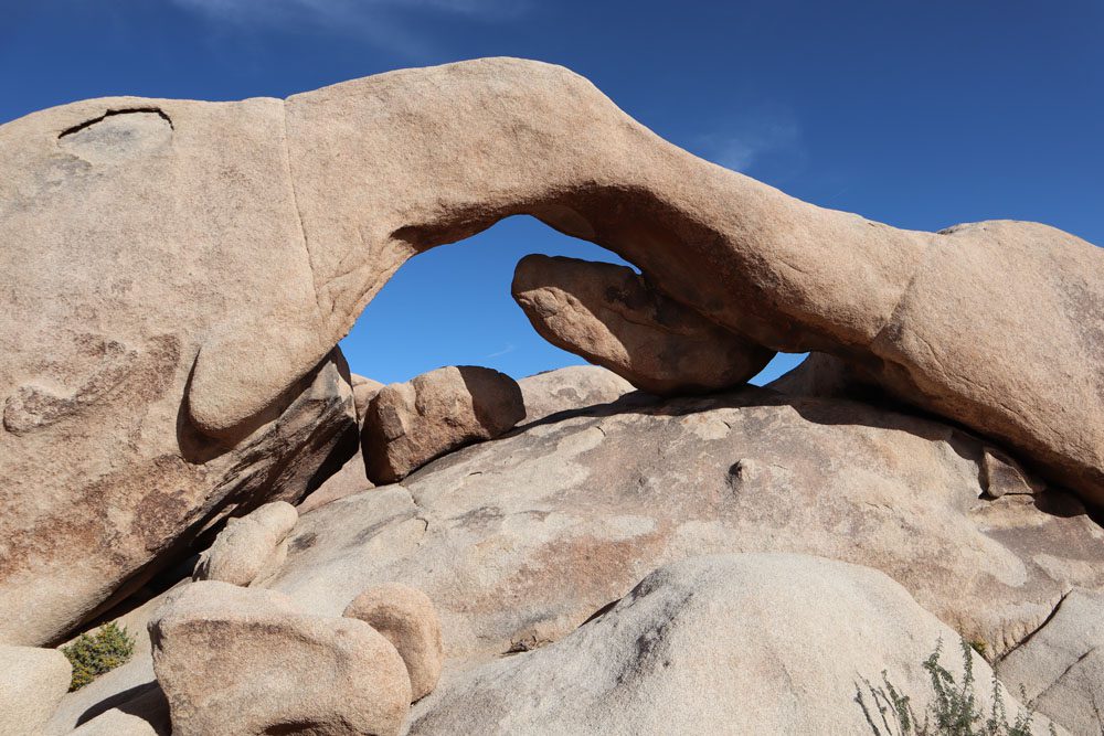 Arch Rock Trail - Joshua Tree National Park california