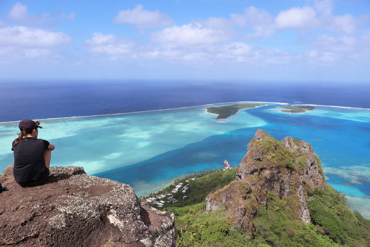 Hiking Mount Teurafaatiu - Maupiti - summit