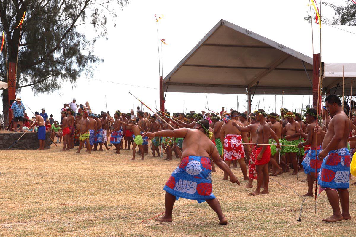 Javelin spear throwing - Heiva Festival - Tahiti - throwing