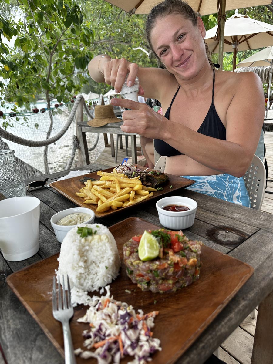 מסעדת Coco Beach באי מוריאה - פולינזיה הצרפתית - לפני