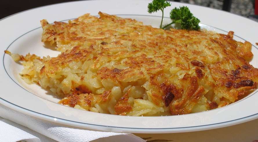 Roesti switzerland typical dish